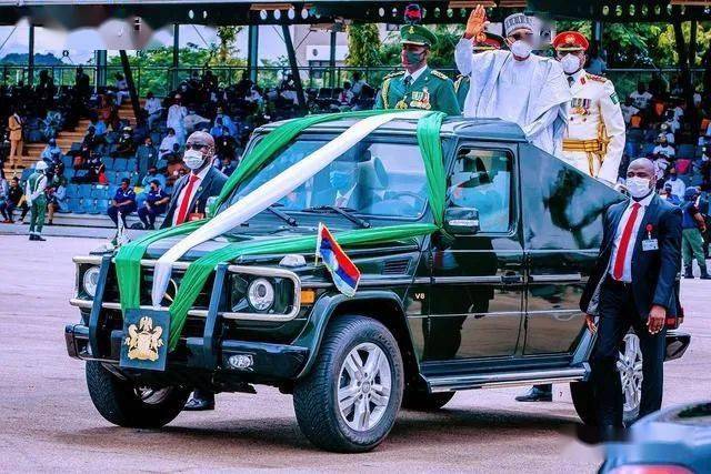 尼日利亚举行阅兵式庆祝独立60周年：beat365亚洲体育官方网站(图3)