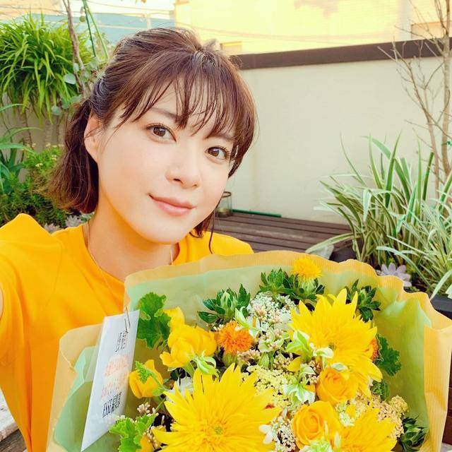 ‘beat·365’
2020日本女星盛行发型公然 瘦脸效果好 有村架纯、长泽雅美都在剪(图14)