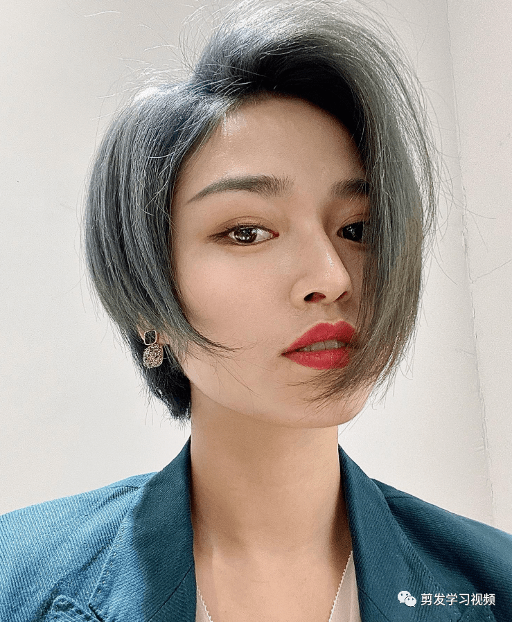 2020最火减龄超短发(25)款【beat365官网】(图34)
2020最火减龄超短发(25)款【beat365官网】(图34)