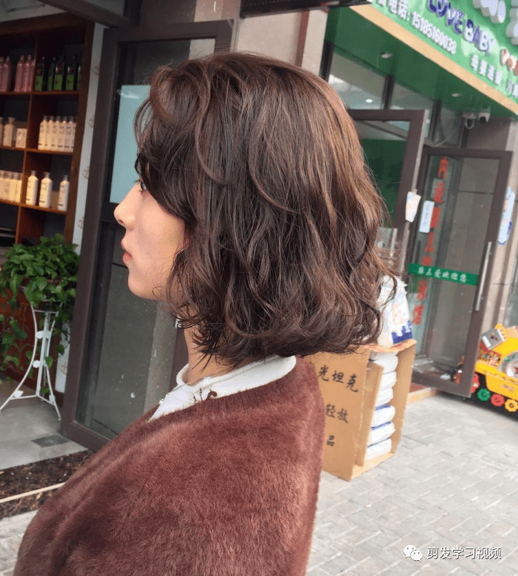 2020最火减龄超短发(25)款【beat365官网】(图40)
2020最火减龄超短发(25)款【beat365官网】(图40)