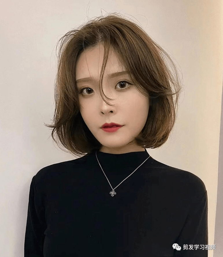 2020最火减龄超短发(25)款【beat365官网】(图49)
2020最火减龄超短发(25)款【beat365官网】(图49)