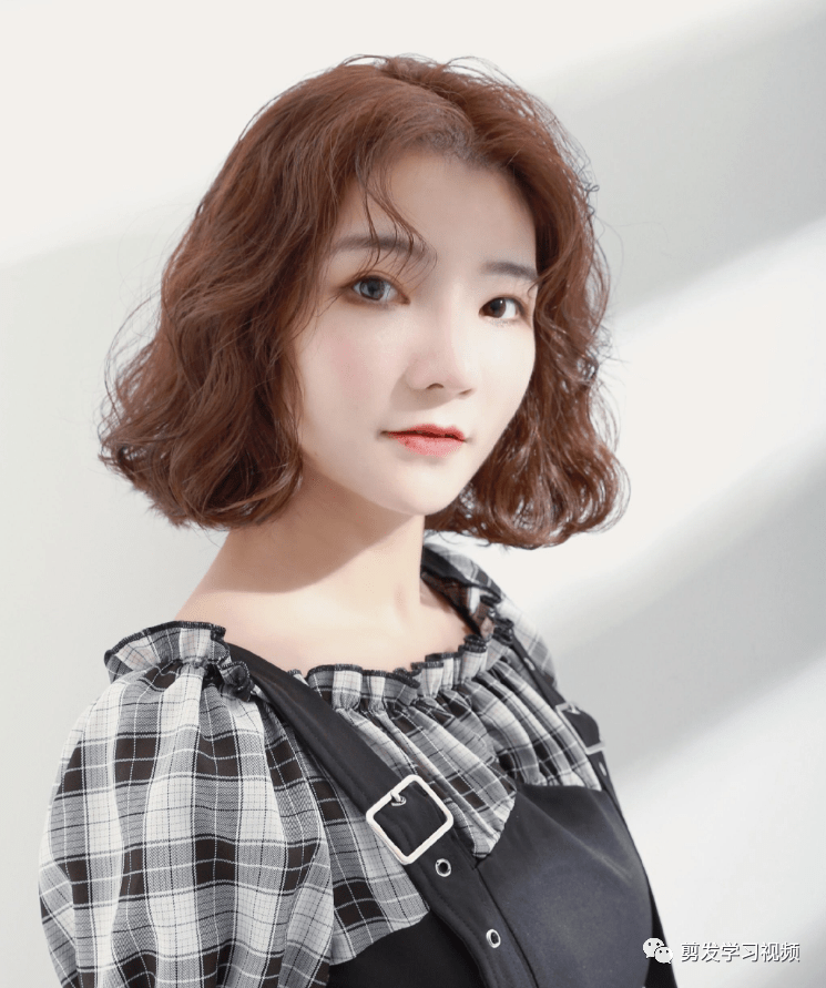 2020最火减龄超短发(25)款【beat365官网】(图53)
2020最火减龄超短发(25)款【beat365官网】(图53)