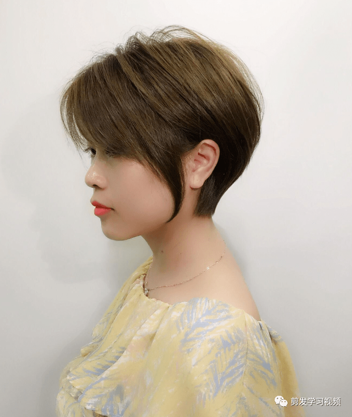 2020最火减龄超短发(25)款【beat365官网】(图66)
2020最火减龄超短发(25)款【beat365官网】(图66)