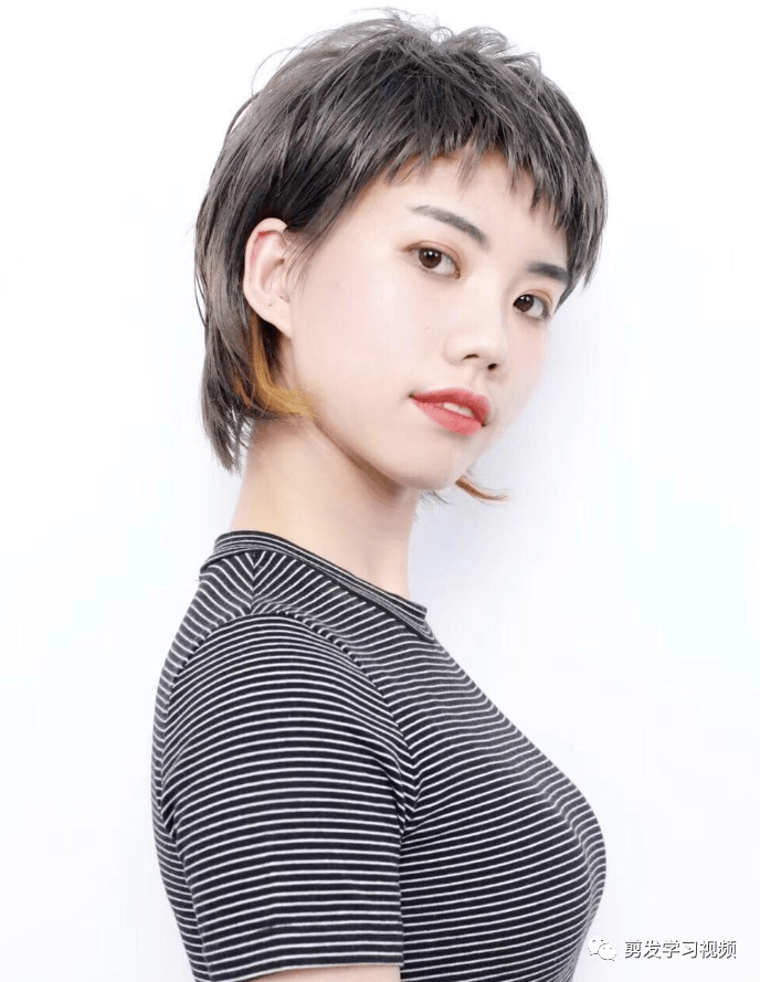 2020最火减龄超短发(25)款【beat365官网】(图69)
2020最火减龄超短发(25)款【beat365官网】(图69)