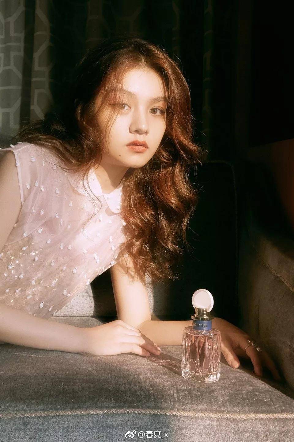 beat365亚洲体育官方网站_
除了辛芷蕾的短发 这些女星的发型修脸、洋气还显瘦!(图14) beat365亚洲体育官方网站_
除了辛芷蕾的短发 这些女星的发型修脸、洋气还显瘦!(图14)