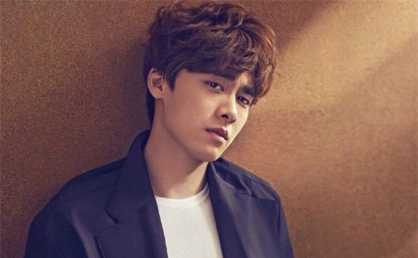 
身价过亿却孤身一人的4位明星 杨洋上榜 古天乐称为中国男神：beat·365(图3)